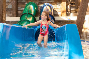 All slides - Tiki Pool - Duinrell.com